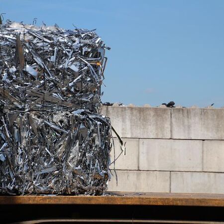 Kunststoff- und Papierverwertung